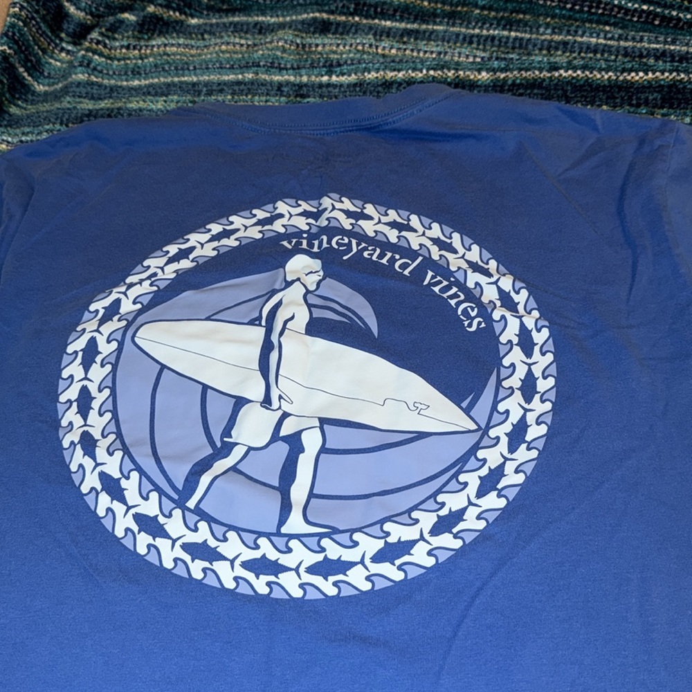 Vineyard Vines Navy Blue Pocket Tee with Surf Patch Size Adult M
